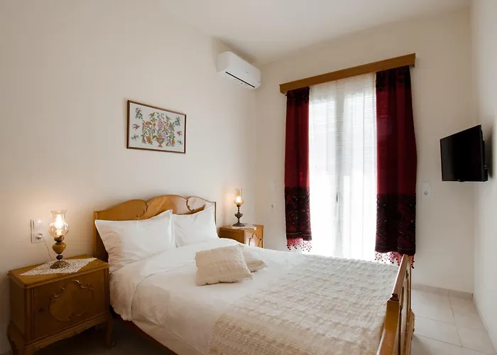 Prasini Folia - Traditional Residence