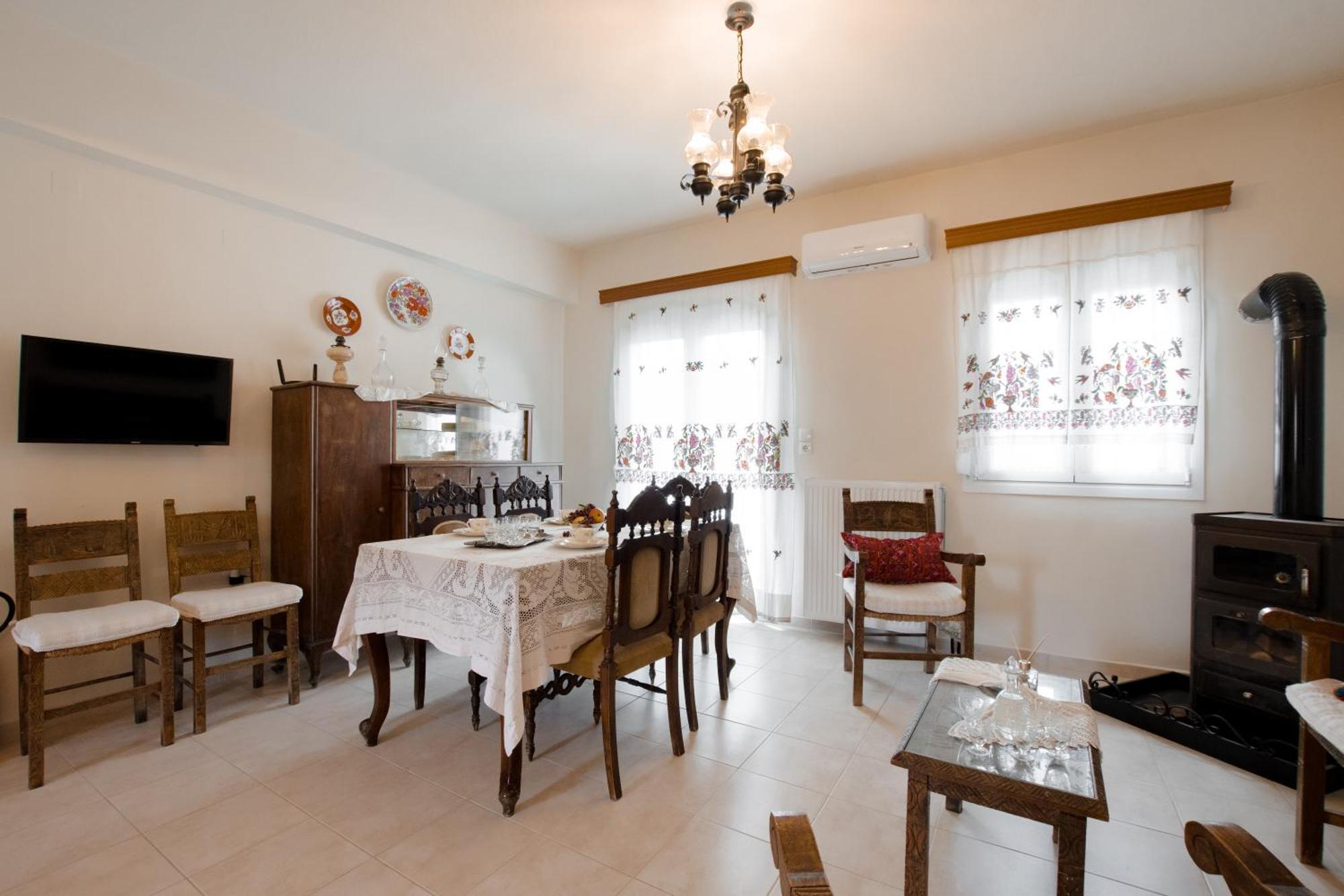 Prasini Folia - Traditional Apartment Anogeia
