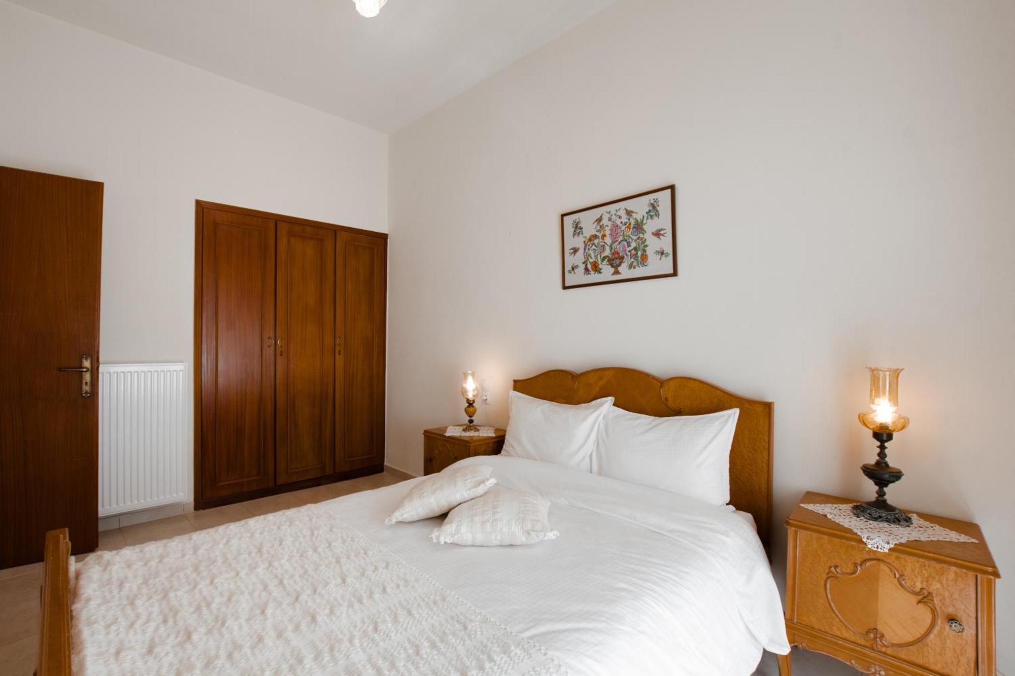 Apartment Prasini Folia - Traditional *